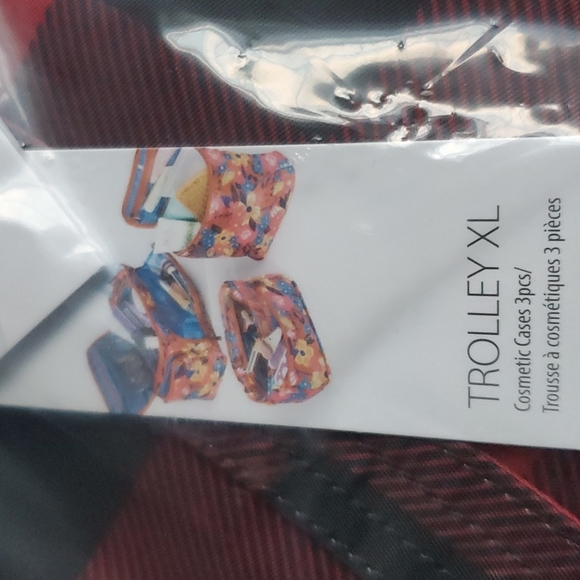 Lug  box loaded omg  HOST PICK limited edition have two kept one gorgeous box - Picture 11 of 16